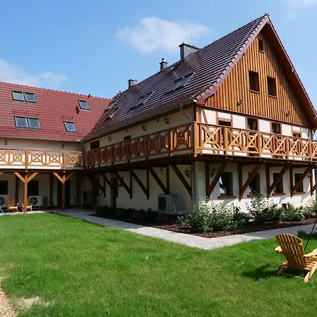 Siedlisko Hortensjowe Wzgorza Szyszkowa 61, 59-820 - Janina